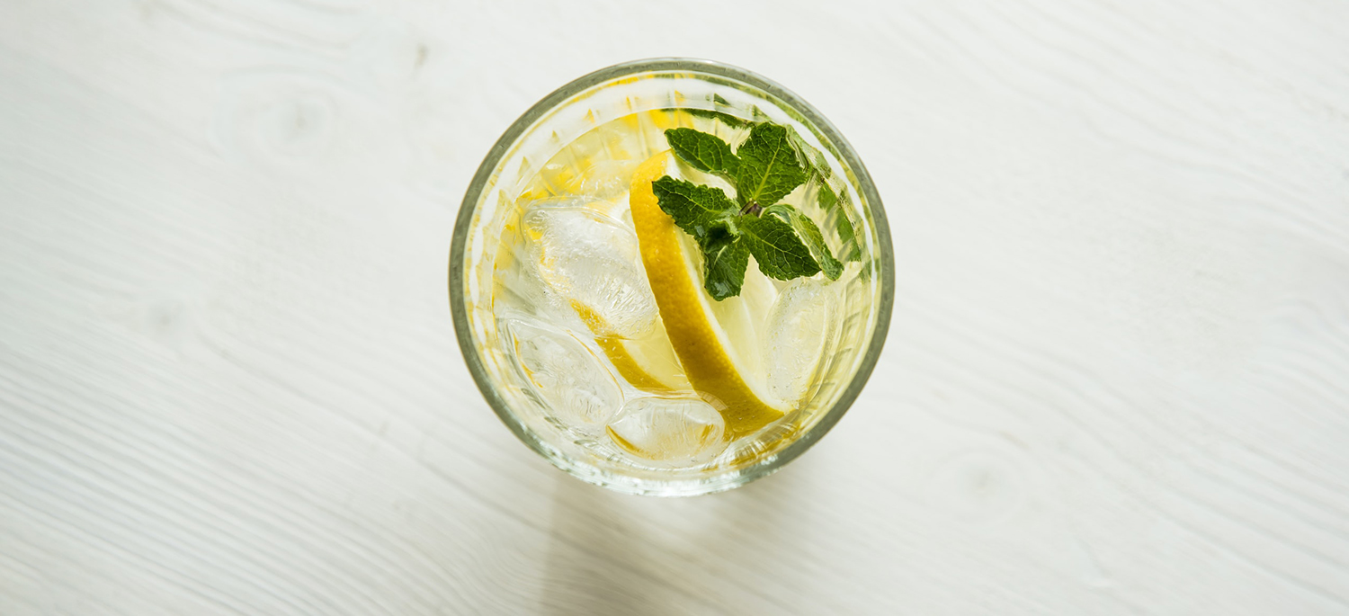 Zastanawiasz się ile pić wody i kiedy potrzeba jej więcej?